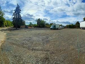 Pronájem komerčního pozemku, Třebotov, Pod Vsí, 100 m2