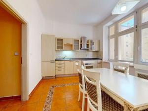 Prodej bytu 2+1, Karlovy Vary, Foersterova, 69 m2