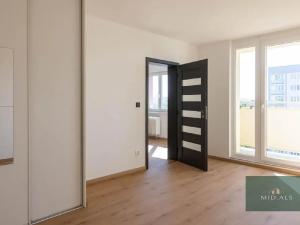 Prodej bytu 3+1, Plzeň, Částkova, 83 m2