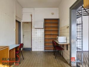 Pronájem obchodního prostoru, Mladá Boleslav - Mladá Boleslav III, Nádražní, 58 m2