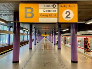 Pronájem bytu 1+kk, Praha - Třebonice, U Radosti, 28 m2