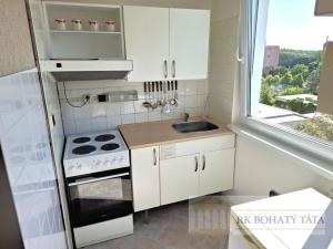 Pronájem bytu 1+1, Praha - Troja, Krynická, 29 m2