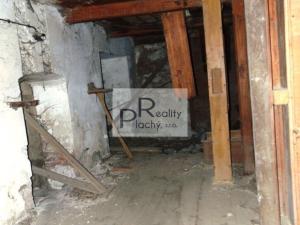 Prodej historického objektu, Znojmo - Oblekovice, 1530 m2