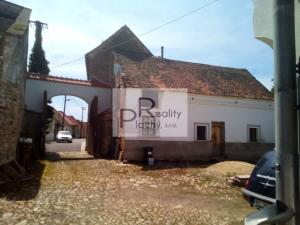 Prodej historického objektu, Znojmo - Oblekovice, 1530 m2