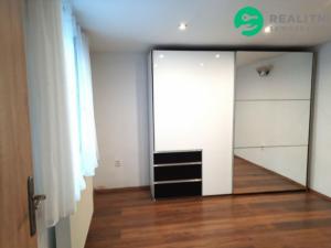 Pronájem bytu 3+1, Praha - Satalice, Drahelická, 78 m2