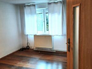 Pronájem bytu 3+1, Praha - Satalice, Drahelická, 78 m2