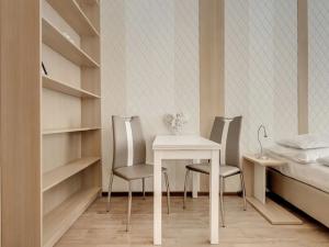 Pronájem bytu 1+1, Praha - Dejvice, Pod kaštany, 32 m2