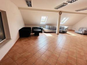 Dražba výrobních prostor, Stráž pod Ralskem, Mimoňská, 1202 m2