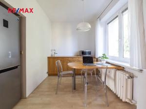 Pronájem bytu 3+1, Praha - Podolí, Jeremenkova, 80 m2