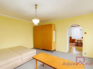 Pronájem bytu 1+1, Karlovy Vary, Sokolovská, 44 m2
