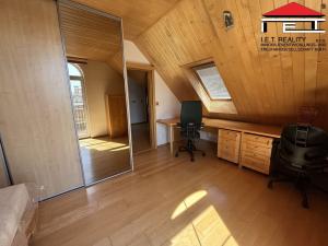 Pronájem bytu 2+1, Frýdek-Místek, Sadová, 81 m2