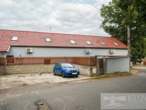 Prodej vícegeneračního domu, Byšice, B. Němcové, 317 m2