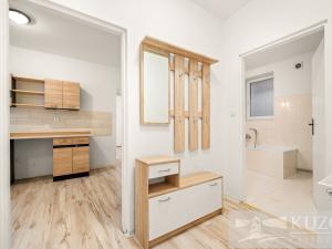 Prodej vícegeneračního domu, Byšice, B. Němcové, 317 m2