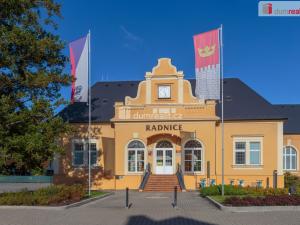 Prodej činžovního domu, Králův Dvůr, 5. května, 360 m2