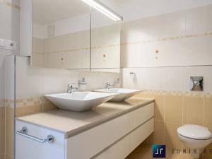 Prodej atypického bytu, Praha - Hrdlořezy, Nad Smetankou, 131 m2