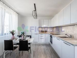 Prodej bytu 2+kk, Horoměřice, T. G. Masaryka, 60 m2