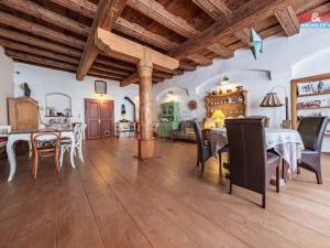 Prodej rodinného domu, Broumov, Mírové náměstí, 534 m2