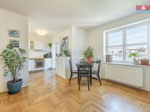 Prodej bytu 2+kk, Praha - Žižkov, Vinohradská, 57 m2