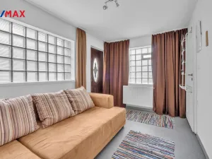 Prodej bytu 3+1, Chlumec nad Cidlinou - Chlumec nad Cidlinou IV, Smetanova, 98 m2