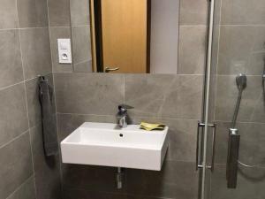 Pronájem bytu 3+kk, Praha - Karlín, Za Karlínským přístavem, 93 m2