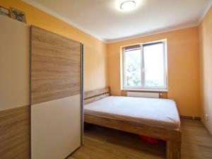 Pronájem bytu 2+1, Heřmanova Huť - Vlkýš, Sídliště, 59 m2