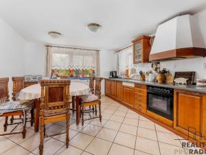 Prodej rodinného domu, Žďárec, 360 m2