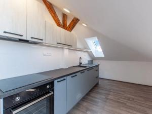 Prodej bytu 2+1, Úpice, Na Veselce, 34 m2