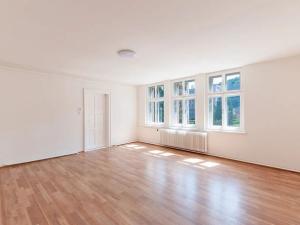 Prodej bytu 3+1, Úpice, Na Veselce, 80 m2