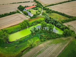 Prodej zemědělského objektu, Běrunice, 600 m2