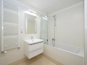 Pronájem bytu 2+kk, Praha - Třebonice, K metru, 52 m2