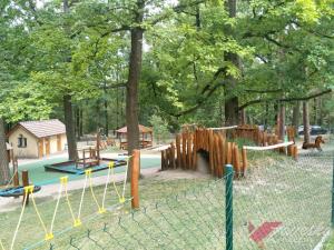 Pronájem bytu 2+kk, Milovice - Mladá, Komenského, 45 m2