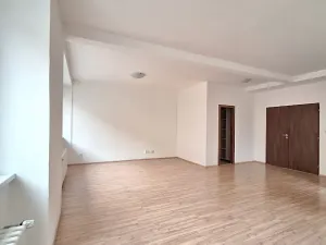 Pronájem bytu 2+kk, Praha - Strašnice, Černokostelecká, 68 m2