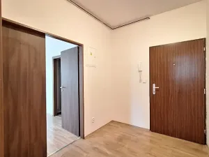 Pronájem bytu 2+kk, Praha - Strašnice, Černokostelecká, 68 m2