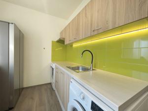 Pronájem bytu 2+1, Olomouc - Hodolany, tř. Kosmonautů, 55 m2