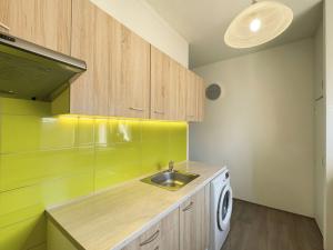 Pronájem bytu 2+1, Olomouc - Hodolany, tř. Kosmonautů, 55 m2
