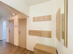Pronájem bytu 2+1, Olomouc - Hodolany, tř. Kosmonautů, 55 m2
