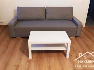 Pronájem bytu 2+kk, Kolín, Karlovo náměstí, 58 m2