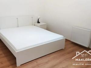 Pronájem bytu 2+kk, Kolín, Karlovo náměstí, 58 m2