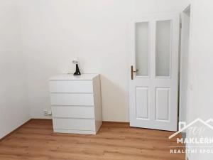 Pronájem bytu 2+kk, Kolín, Karlovo náměstí, 58 m2