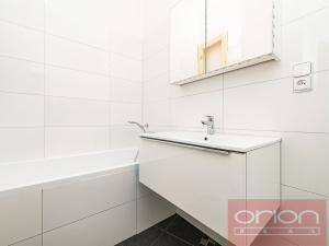 Pronájem bytu 3+1, Praha - Nové Město, Růžová, 103 m2