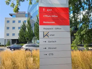 Pronájem kanceláře, Nupaky, okres praha-východ, 555 m2