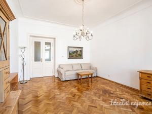 Pronájem bytu 2+1, Praha, Slavíkova, 77 m2