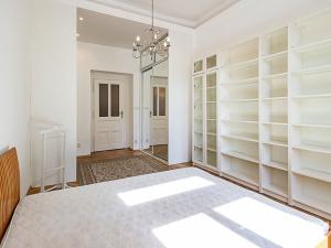 Pronájem bytu 2+1, Praha, Slavíkova, 77 m2