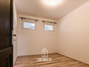 Pronájem bytu 2+kk, Praha - Vinoř, Moravanská, 57 m2