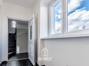 Pronájem bytu 2+kk, Praha - Vinoř, Moravanská, 57 m2