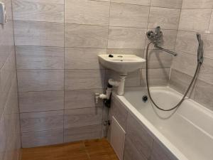 Pronájem bytu 3+1, Chomutov, Kyjická, 80 m2