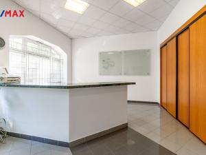 Pronájem kanceláře, Praha - Nusle, Hvězdova, 82 m2