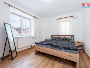 Prodej činžovního domu, Studená, nám. Sv. J. Nepomuckého, 229 m2