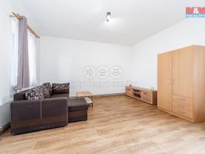 Prodej činžovního domu, Studená, nám. Sv. J. Nepomuckého, 229 m2