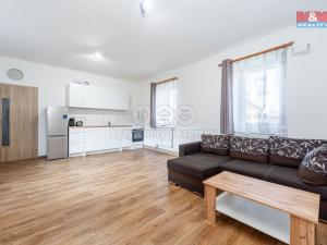Prodej činžovního domu, Studená, nám. Sv. J. Nepomuckého, 229 m2